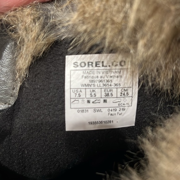 Sorel women’s Tofin Waterproof Boots in Sage - Picture 8 of 8